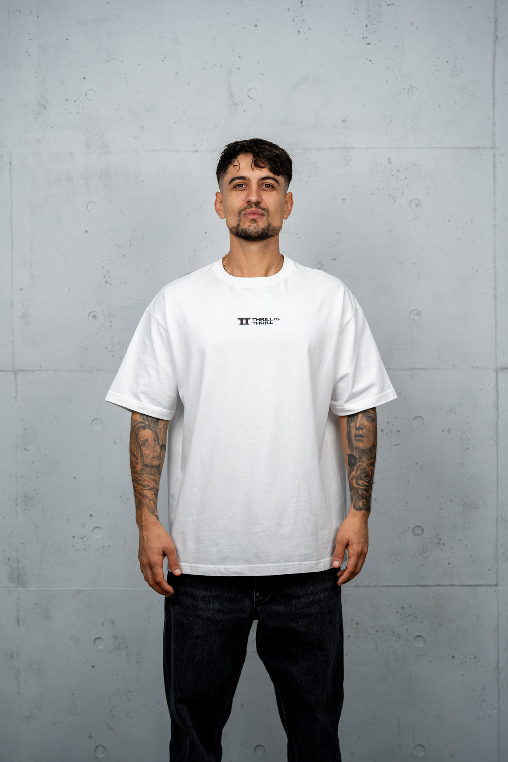 SIGNATURE TEE WHITE
