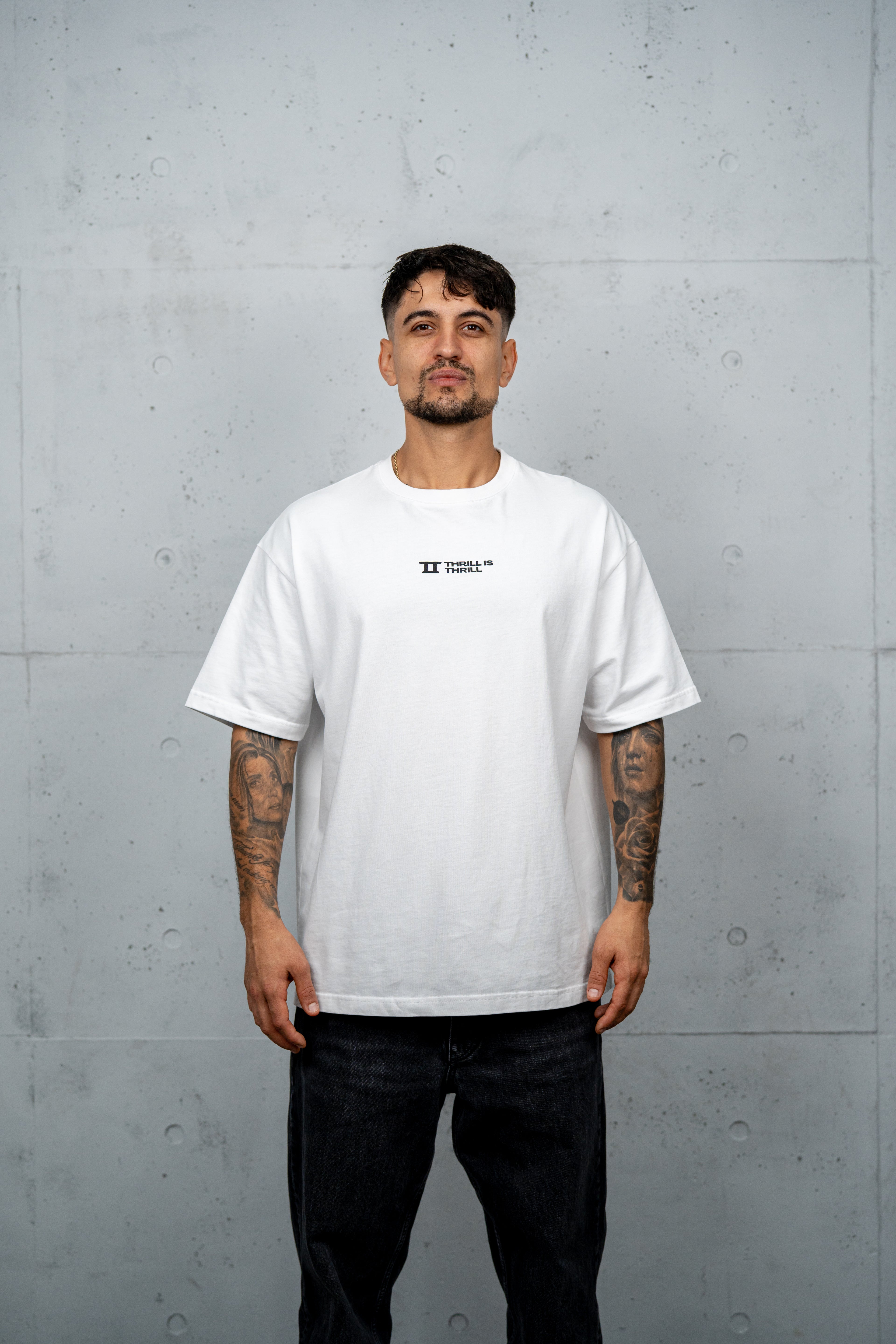 SIGNATURE TEE WHITE