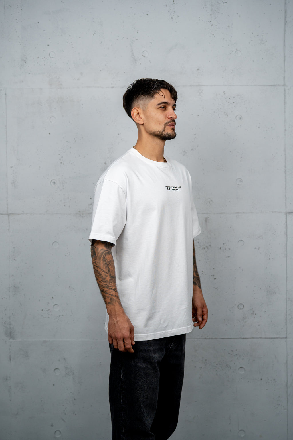 SIGNATURE TEE WHITE